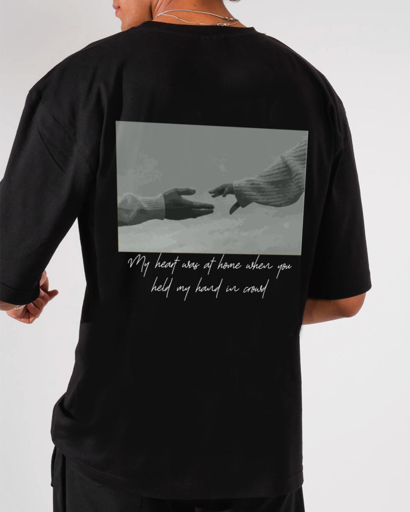 Hold My Hand - Oversized T-shirt